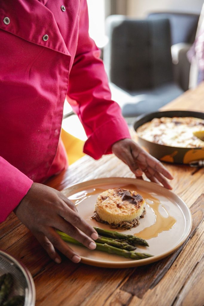 Reportage photo pour un restaurant : dressage d’une assiette